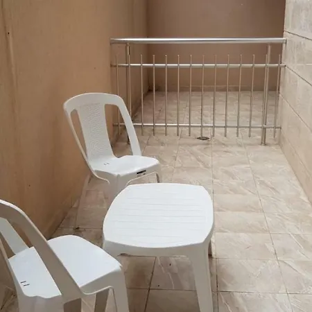 Tarsis Studio * Σάνι Μπιτς